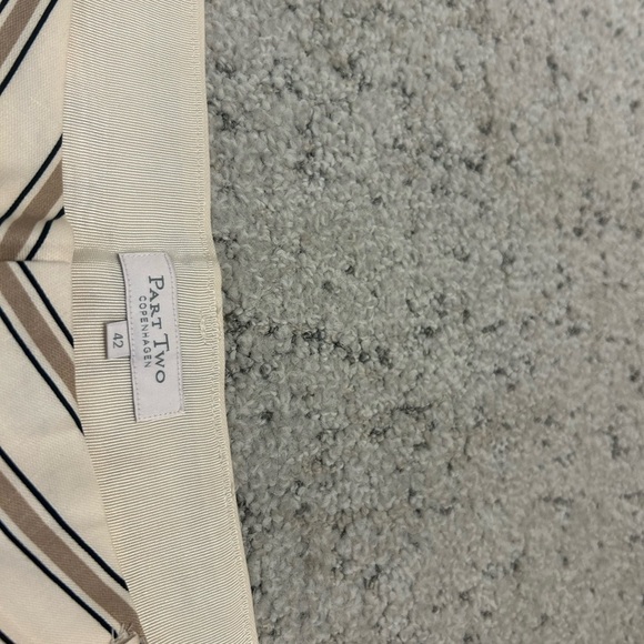 Part Two NWT size 12 (42)Elegant Cream and Black Flare/wide Pants with stripes - Picture 2 of 16